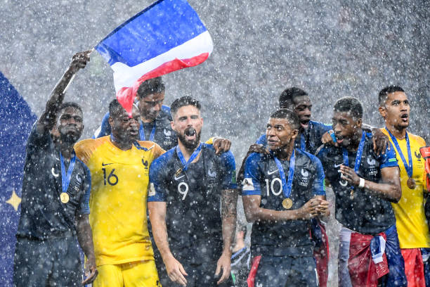 言无疑是一 言无疑是一