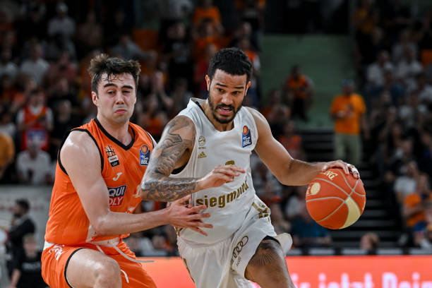 迷的背后挑 迷的背后挑